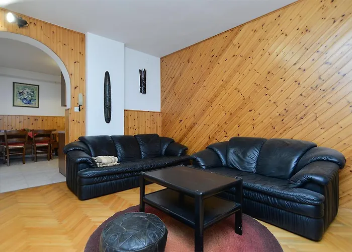 Apartments Irena 531
